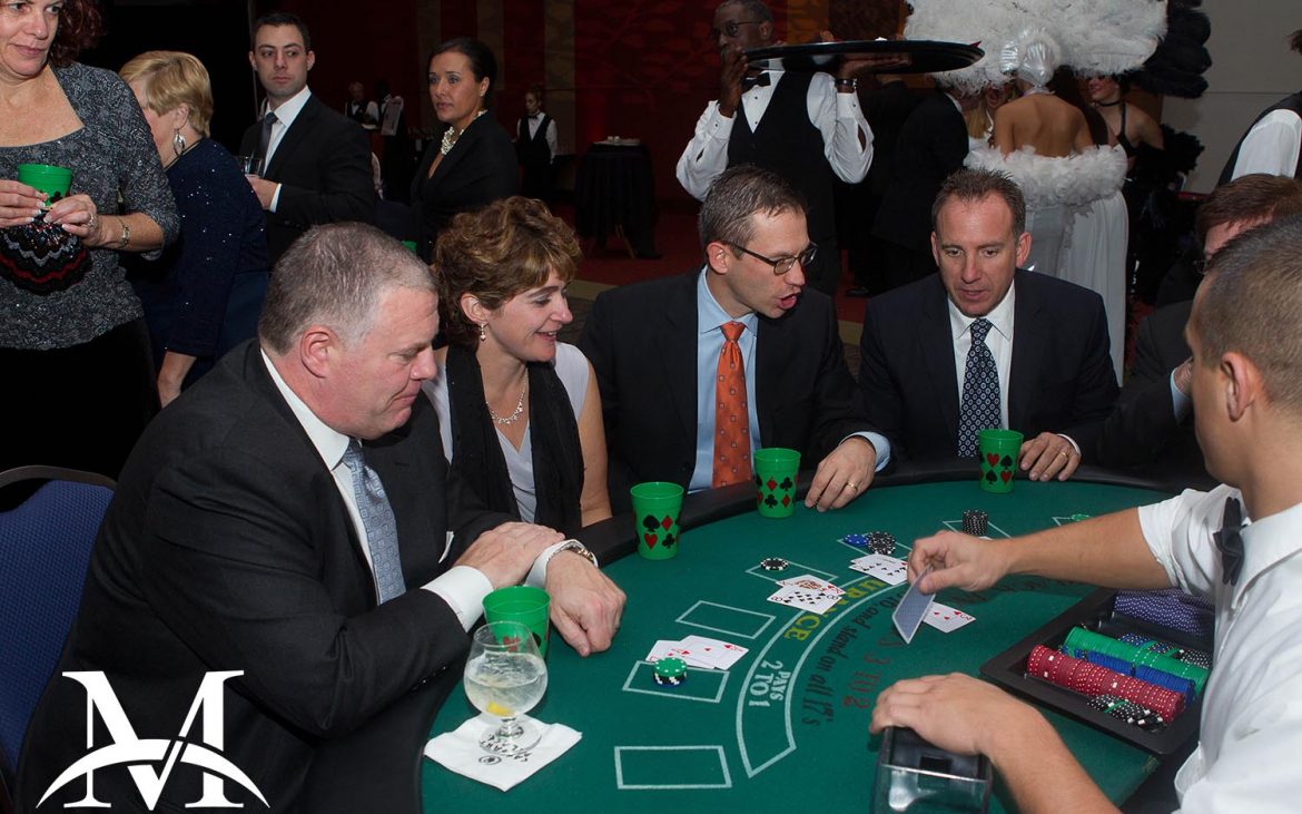 marx-entertainment-blackjack-table